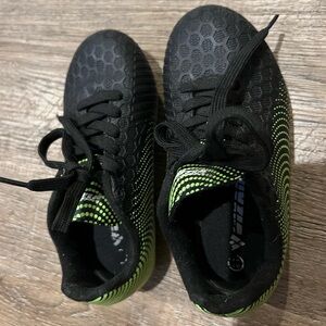 Size 10 Soccer Cleats